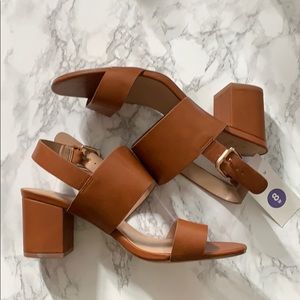 A New Day sandal pumps!